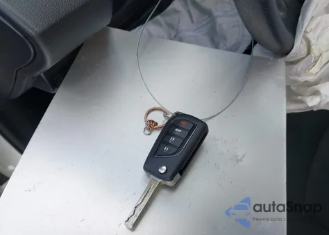 2021 Toyota Corolla Le z USA, uszkodzony, nr VIN 5YFEPMAE3MP194585